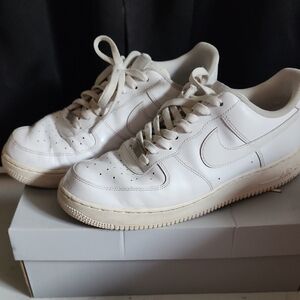 Nike White Air Force 1 Sneakers